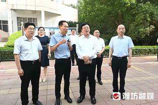 斯普林格赞76人队内氛围：这里没有任何自负的情绪 每个人都想赢